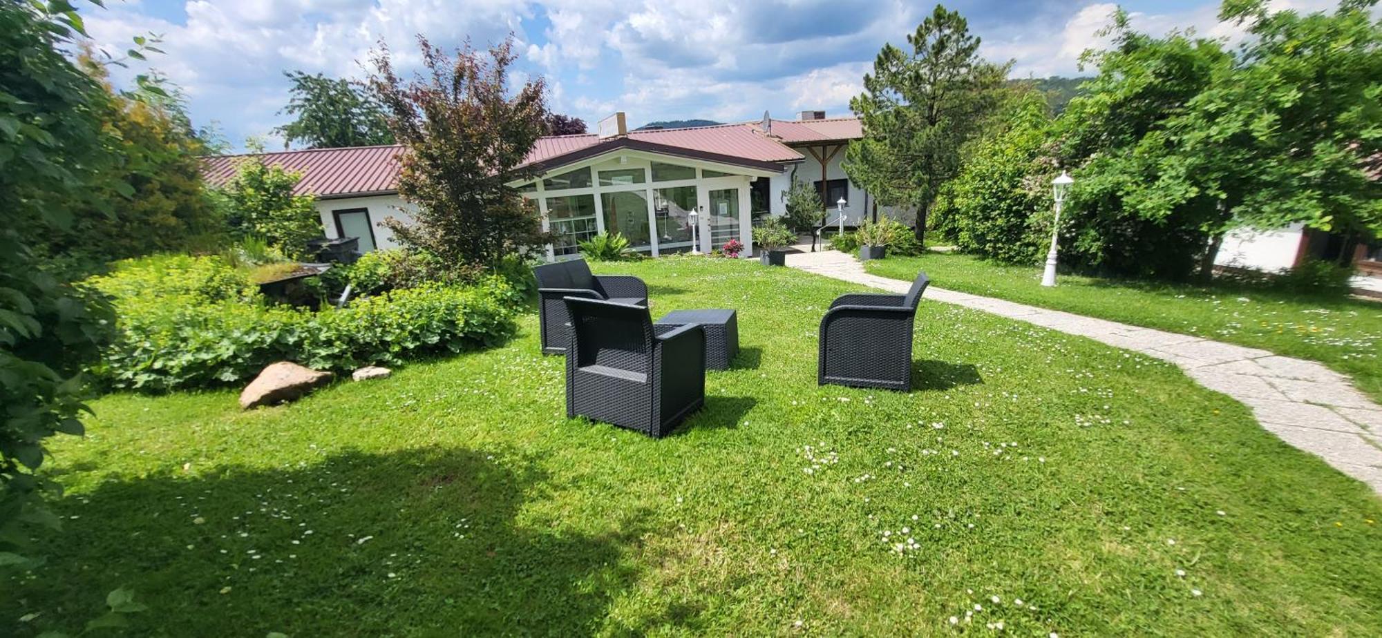 D&B Staycation Ferienpark Niedenstein Экстерьер фото